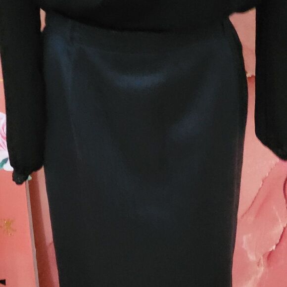 ESCADA GREY KNEE LENGTH SKIRT - Picture 1 of 9